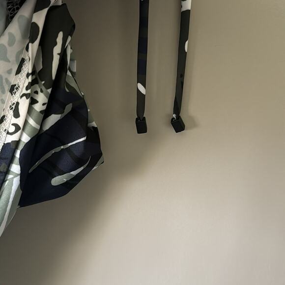 BAR III Moody Tropics Caftan Swim Cover-Up Size Small - Picture 6 of 8